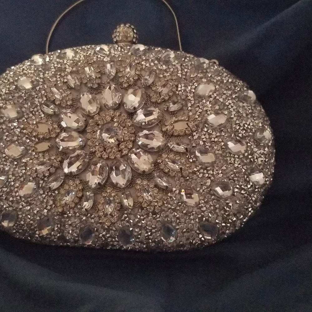 Purse - Picture 6 of 16